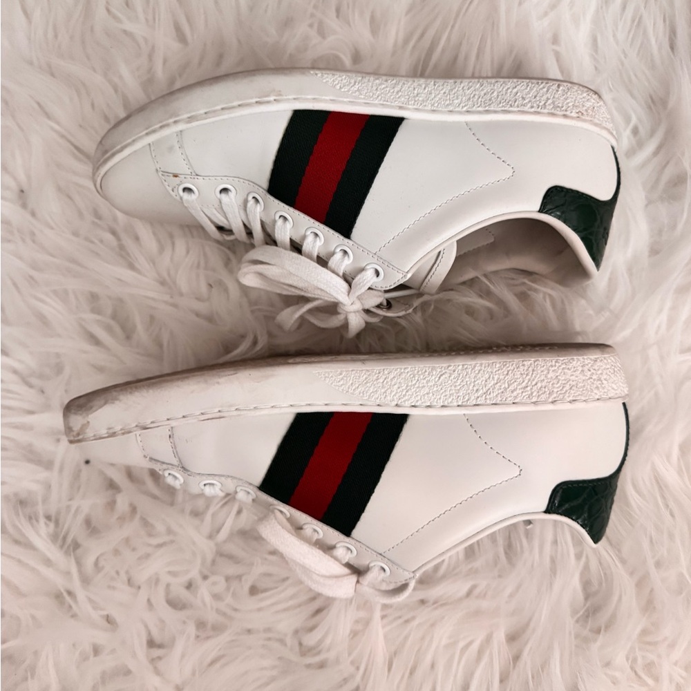 Gucci, White Sneakers with Red and Green Stripes